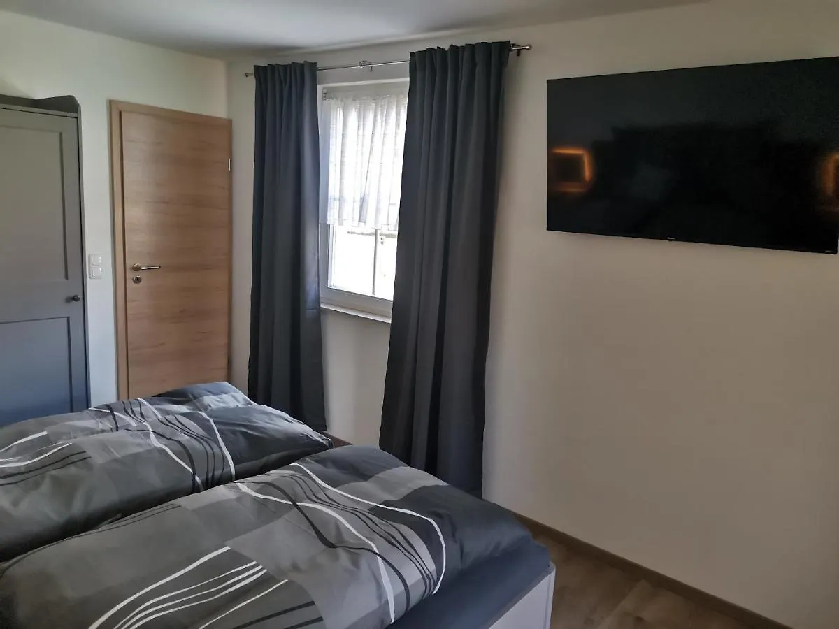 Ferienwohnung Paulinzella 9 Inklusive Parkplatz Und Wlan Apartment